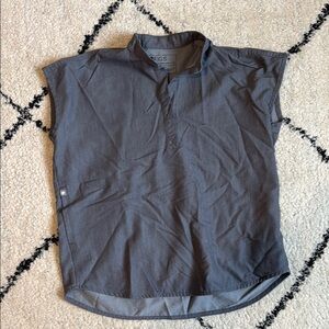 FIGS Rafaela Gray Scrub Top